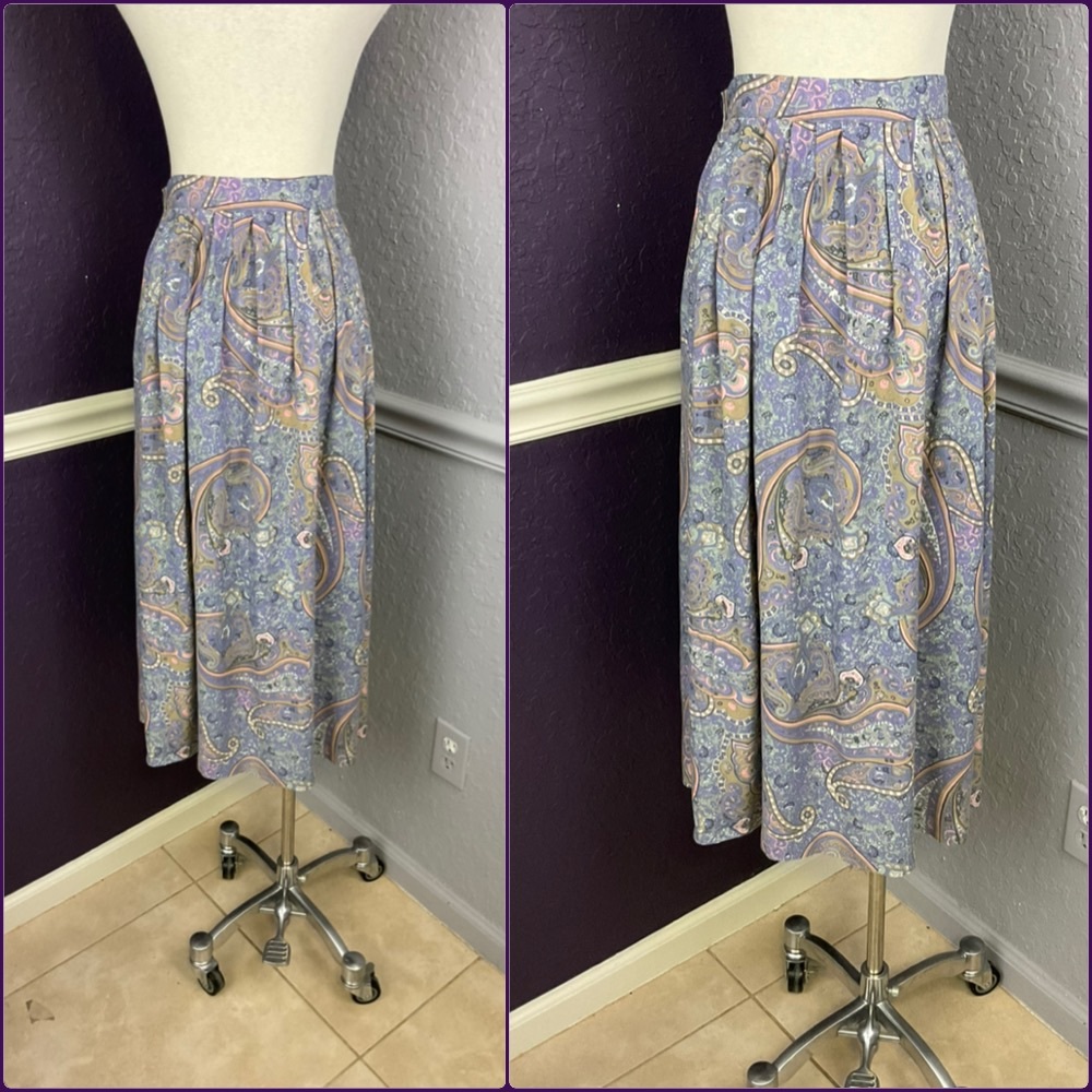Pretty Vintage 90s Multicolor Paisley Print Rayon Skirt